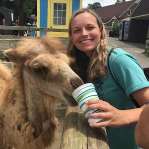 Meet your Posher, Alyssa